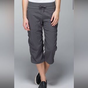 lululemon | Dance Studio Crop in Grey *No Liner - Size 6